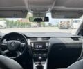Белый Шкода Октавия, объемом двигателя 2 л и пробегом 230 тыс. км за 11200 $, фото 5 на Automoto.ua