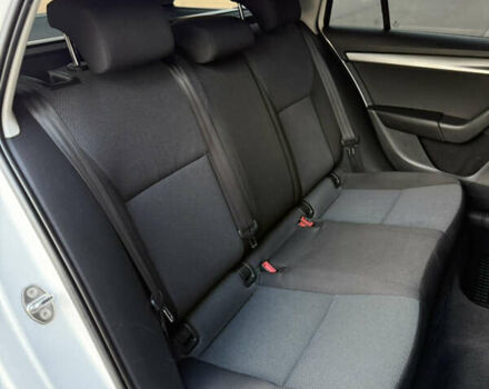 Білий Шкода Октавія, об'ємом двигуна 1.6 л та пробігом 330 тис. км за 10200 $, фото 9 на Automoto.ua