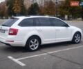 Белый Шкода Октавия, объемом двигателя 1.6 л и пробегом 315 тыс. км за 10200 $, фото 1 на Automoto.ua