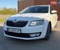 Белый Шкода Октавия, объемом двигателя 1.6 л и пробегом 327 тыс. км за 9800 $, фото 1 на Automoto.ua