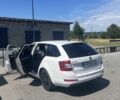 Белый Шкода Октавия, объемом двигателя 1.6 л и пробегом 249 тыс. км за 9200 $, фото 3 на Automoto.ua