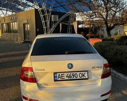Белый Шкода Октавия, объемом двигателя 1.6 л и пробегом 188 тыс. км за 9278 $, фото 1 на Automoto.ua
