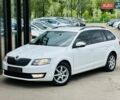 Белый Шкода Октавия, объемом двигателя 1.6 л и пробегом 180 тыс. км за 9700 $, фото 1 на Automoto.ua