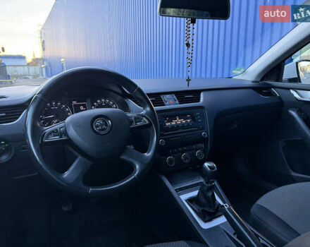 Белый Шкода Октавия, объемом двигателя 1.6 л и пробегом 297 тыс. км за 9100 $, фото 51 на Automoto.ua