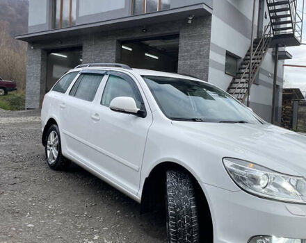 Белый Шкода Октавия, объемом двигателя 1.6 л и пробегом 216 тыс. км за 8500 $, фото 1 на Automoto.ua