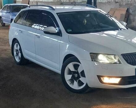 Белый Шкода Октавия, объемом двигателя 2 л и пробегом 242 тыс. км за 12300 $, фото 4 на Automoto.ua