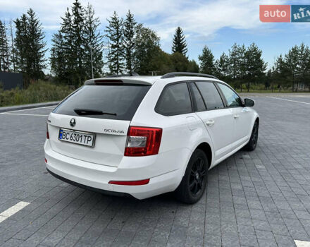 Шкода Октавія 2013 у Самборе на Automoto.ua Білий Шкода Октавія, об'ємом двигуна 1.6 л та пробігом 284 тис. км за 9700 $, фото 3 на Automoto.ua