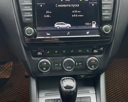 Білий Шкода Октавія, об'ємом двигуна 1.97 л та пробігом 317 тис. км за 11500 $, фото 7 на Automoto.ua