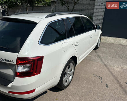 Белый Шкода Октавия, объемом двигателя 1.97 л и пробегом 345 тыс. км за 11000 $, фото 17 на Automoto.ua
