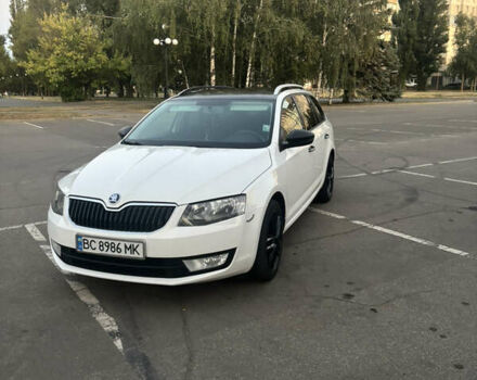 Белый Шкода Октавия, объемом двигателя 1.6 л и пробегом 295 тыс. км за 9990 $, фото 3 на Automoto.ua