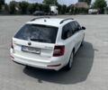 Белый Шкода Октавия, объемом двигателя 2 л и пробегом 230 тыс. км за 11200 $, фото 3 на Automoto.ua