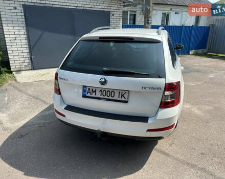Белый Шкода Октавия, объемом двигателя 1.97 л и пробегом 345 тыс. км за 11000 $, фото 3 на Automoto.ua