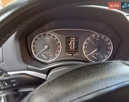 Шкода Октавия 2013 в Николаеве на Automoto.ua Белый Шкода Октавия, объемом двигателя 1.6 л и пробегом 210 тыс. км за 8700 $, фото 8 на Automoto.ua