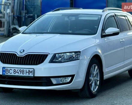 Белый Шкода Октавия, объемом двигателя 1.6 л и пробегом 297 тыс. км за 9100 $, фото 2 на Automoto.ua