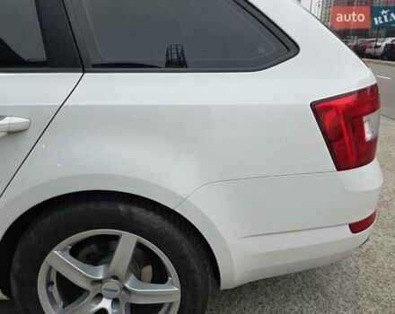 Белый Шкода Октавия, объемом двигателя 1.2 л и пробегом 170 тыс. км за 7200 $, фото 23 на Automoto.ua