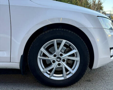 Белый Шкода Октавия, объемом двигателя 1.6 л и пробегом 297 тыс. км за 9100 $, фото 35 на Automoto.ua