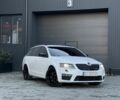 Белый Шкода Октавия, объемом двигателя 2 л и пробегом 300 тыс. км за 11004 $, фото 1 на Automoto.ua