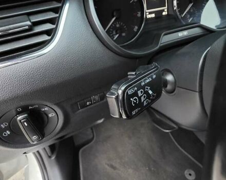 Белый Шкода Октавия, объемом двигателя 1.2 л и пробегом 170 тыс. км за 7200 $, фото 54 на Automoto.ua