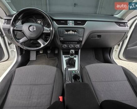 Белый Шкода Октавия, объемом двигателя 1.2 л и пробегом 170 тыс. км за 7200 $, фото 52 на Automoto.ua