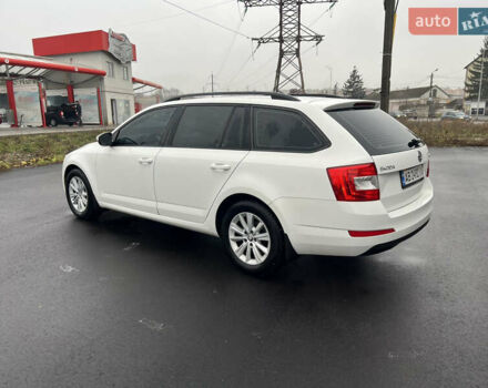 Білий Шкода Октавія, об'ємом двигуна 1.6 л та пробігом 225 тис. км за 8799 $, фото 4 на Automoto.ua