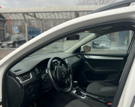 Белый Шкода Октавия, объемом двигателя 1.97 л и пробегом 308 тыс. км за 8200 $, фото 15 на Automoto.ua