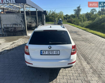 Білий Шкода Октавія, об'ємом двигуна 1.6 л та пробігом 260 тис. км за 9500 $, фото 5 на Automoto.ua