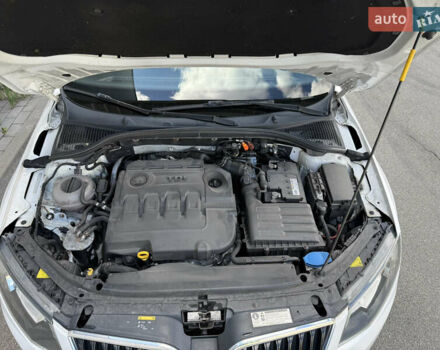 Белый Шкода Октавия, объемом двигателя 1.6 л и пробегом 330 тыс. км за 10200 $, фото 13 на Automoto.ua