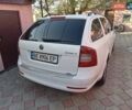 Шкода Октавия 2013 в Николаеве на Automoto.ua Белый Шкода Октавия, объемом двигателя 1.6 л и пробегом 210 тыс. км за 8700 $, фото 3 на Automoto.ua
