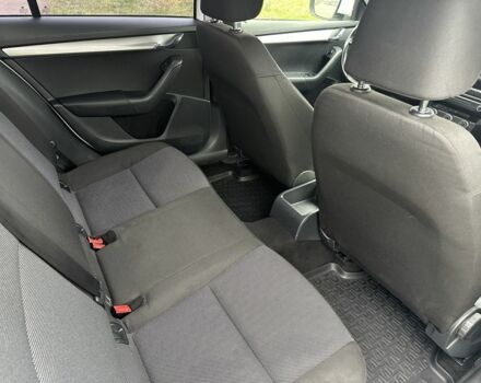 Білий Шкода Октавія, об'ємом двигуна 1.6 л та пробігом 270 тис. км за 8700 $, фото 8 на Automoto.ua