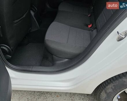 Белый Шкода Октавия, объемом двигателя 1.2 л и пробегом 170 тыс. км за 7200 $, фото 43 на Automoto.ua