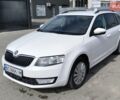 Білий Шкода Октавія, об'ємом двигуна 1.2 л та пробігом 274 тис. км за 9000 $, фото 1 на Automoto.ua