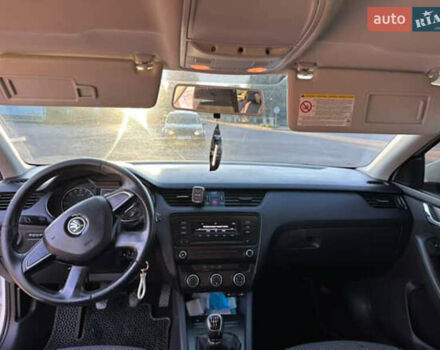 Білий Шкода Октавія, об'ємом двигуна 1.6 л та пробігом 384 тис. км за 8800 $, фото 1 на Automoto.ua