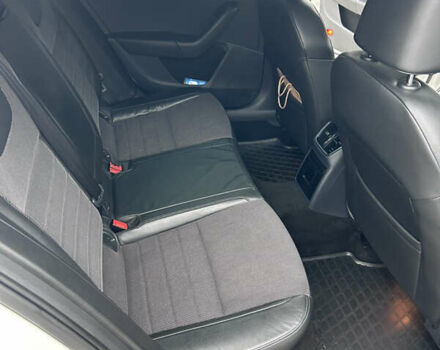 Білий Шкода Октавія, об'ємом двигуна 1.97 л та пробігом 240 тис. км за 11200 $, фото 12 на Automoto.ua