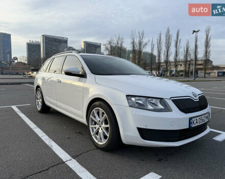 Белый Шкода Октавия, объемом двигателя 1.6 л и пробегом 330 тыс. км за 10200 $, фото 2 на Automoto.ua