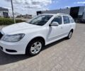 Белый Шкода Октавия, объемом двигателя 1.6 л и пробегом 236 тыс. км за 9800 $, фото 1 на Automoto.ua