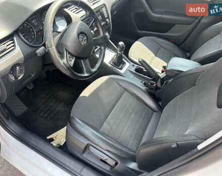 Белый Шкода Октавия, объемом двигателя 1.97 л и пробегом 345 тыс. км за 11000 $, фото 22 на Automoto.ua