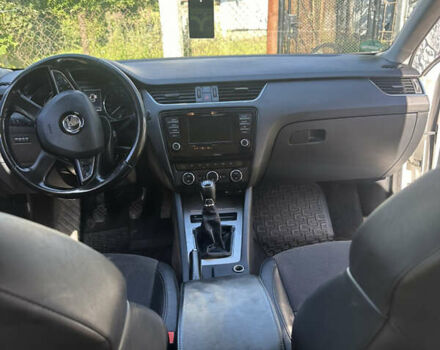 Білий Шкода Октавія, об'ємом двигуна 1.6 л та пробігом 260 тис. км за 9500 $, фото 8 на Automoto.ua
