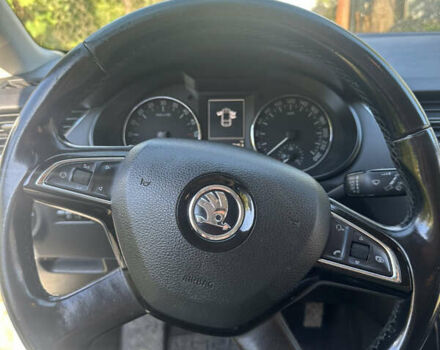 Білий Шкода Октавія, об'ємом двигуна 1.6 л та пробігом 260 тис. км за 9500 $, фото 10 на Automoto.ua