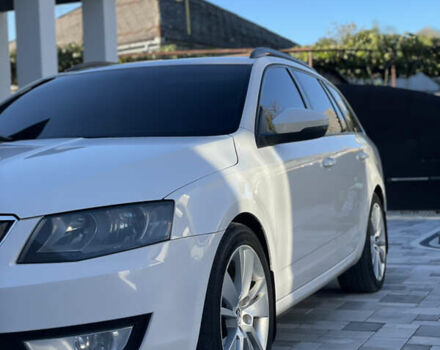 Белый Шкода Октавия, объемом двигателя 1.97 л и пробегом 330 тыс. км за 10650 $, фото 4 на Automoto.ua