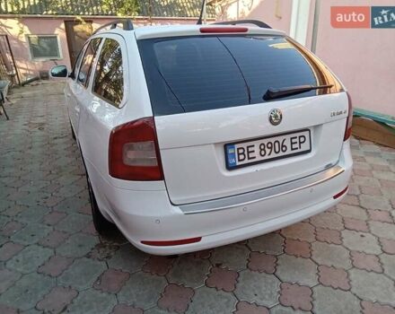 Шкода Октавия 2013 в Николаеве на Automoto.ua Белый Шкода Октавия, объемом двигателя 1.6 л и пробегом 210 тыс. км за 8700 $, фото 2 на Automoto.ua