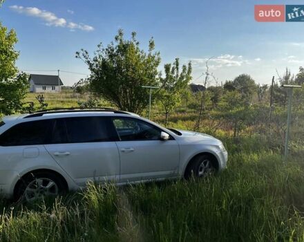 Белый Шкода Октавия, объемом двигателя 1.8 л и пробегом 212 тыс. км за 9600 $, фото 2 на Automoto.ua