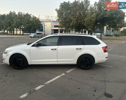 Белый Шкода Октавия, объемом двигателя 1.6 л и пробегом 295 тыс. км за 9990 $, фото 11 на Automoto.ua