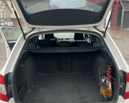 Белый Шкода Октавия, объемом двигателя 1.97 л и пробегом 308 тыс. км за 8200 $, фото 8 на Automoto.ua