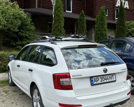 Білий Шкода Октавія, об'ємом двигуна 1.6 л та пробігом 405 тис. км за 7999 $, фото 7 на Automoto.ua