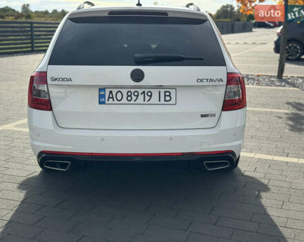 Белый Шкода Октавия, объемом двигателя 2 л и пробегом 320 тыс. км за 12500 $, фото 38 на Automoto.ua