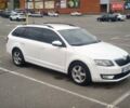 Белый Шкода Октавия, объемом двигателя 1.6 л и пробегом 315 тыс. км за 10200 $, фото 3 на Automoto.ua