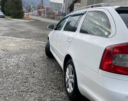 Белый Шкода Октавия, объемом двигателя 1.6 л и пробегом 216 тыс. км за 8500 $, фото 2 на Automoto.ua