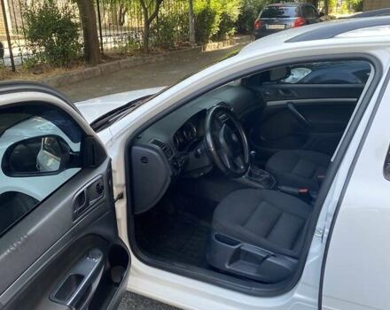 Белый Шкода Октавия, объемом двигателя 1.6 л и пробегом 278 тыс. км за 8500 $, фото 8 на Automoto.ua