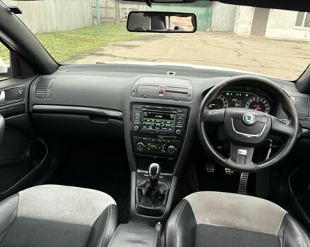 Белый Шкода Октавия, объемом двигателя 2 л и пробегом 148 тыс. км за 4200 $, фото 8 на Automoto.ua