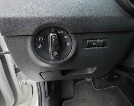 Белый Шкода Октавия, объемом двигателя 1.2 л и пробегом 170 тыс. км за 7200 $, фото 56 на Automoto.ua